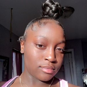 Meet your Posher, Ciara